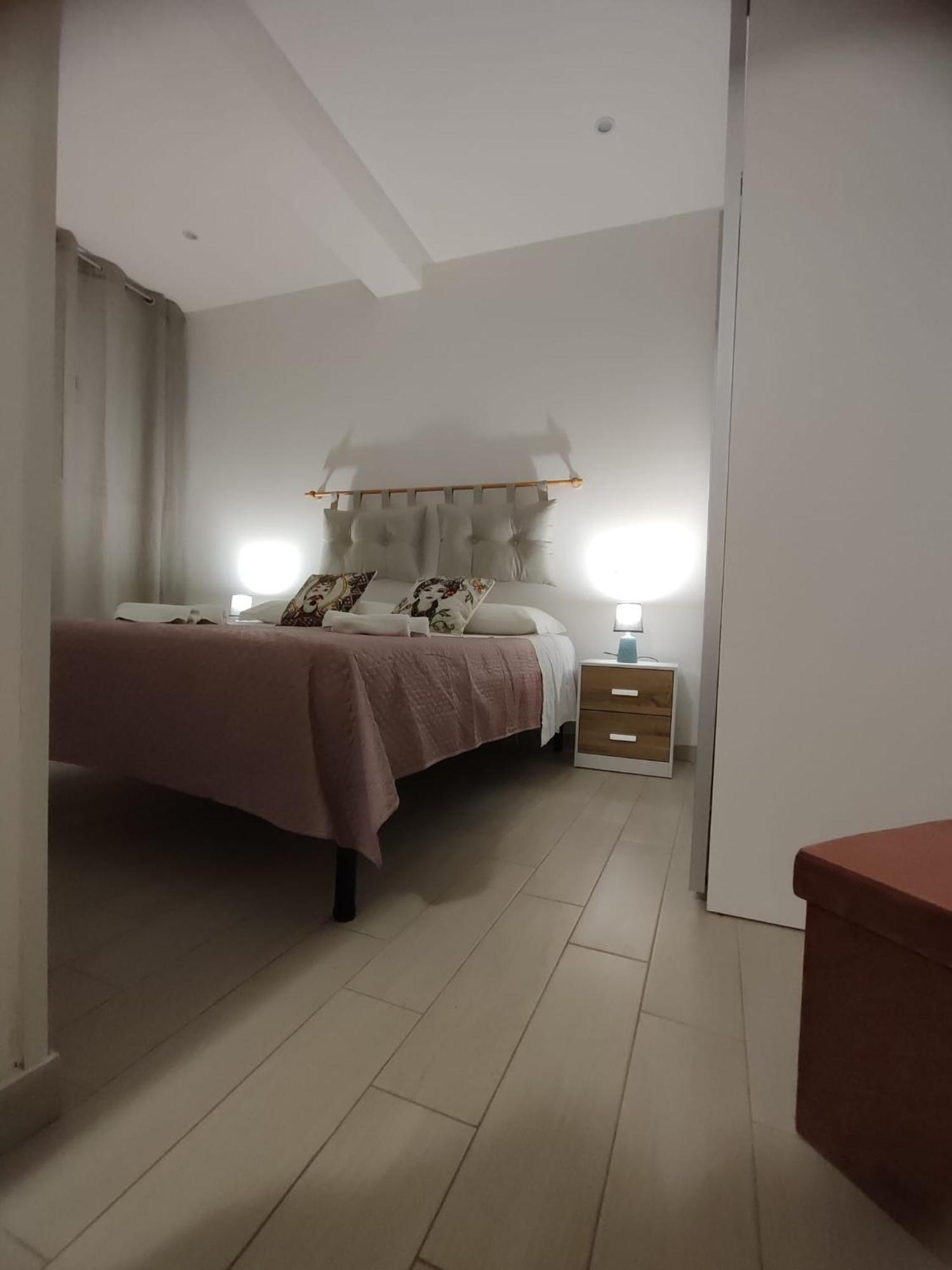 Alla Marina Da Pina Trapani Bagian luar foto
